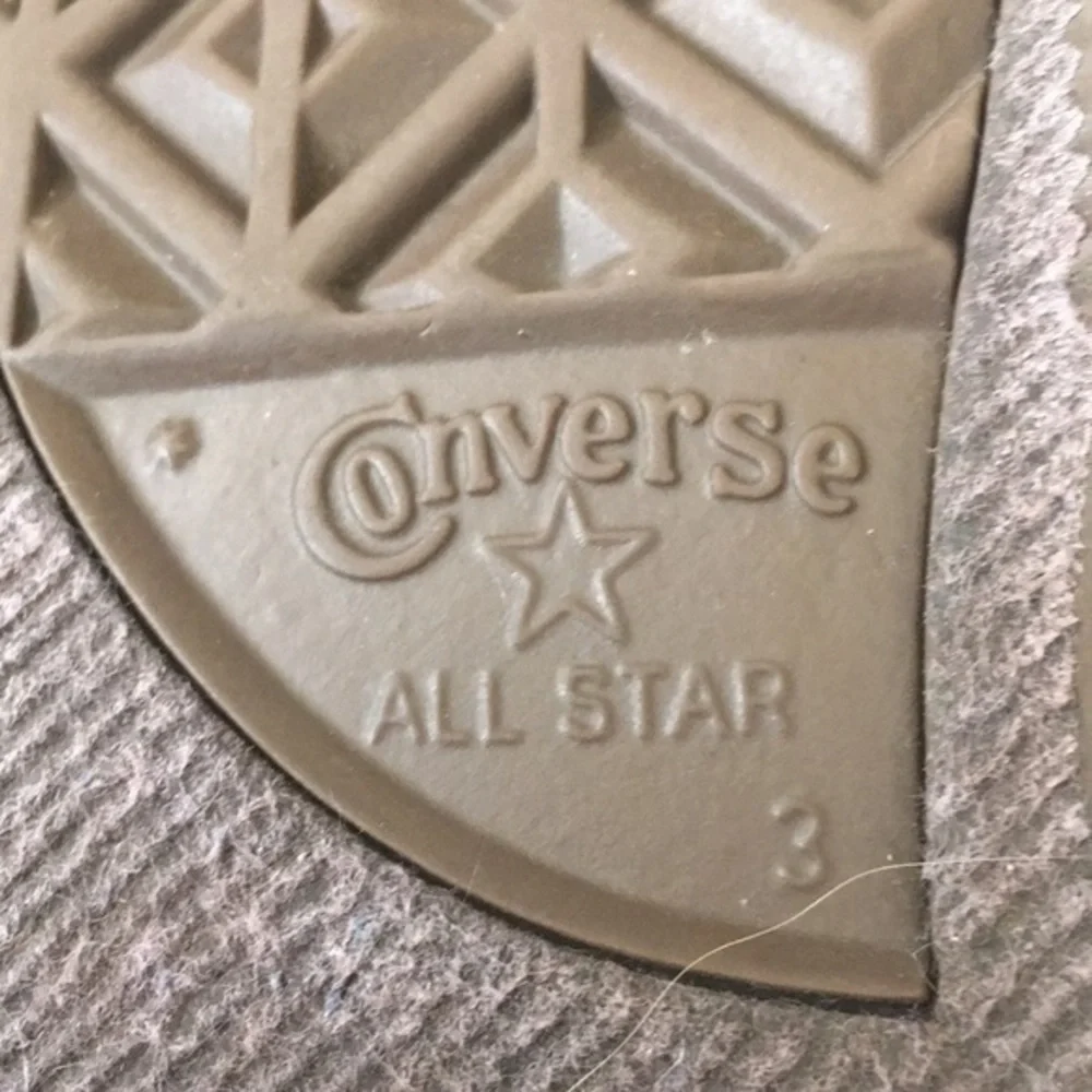 CONVERSE All STAR  kids size 3Y blue sneakers